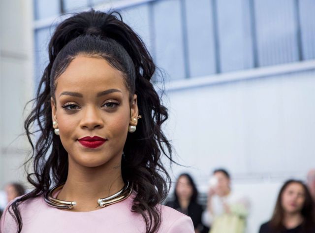 Rihanna prohíbe a sus fans jugar al 'Pokémon Go' en sus conciertos