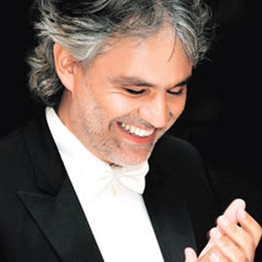 Bocelli hace duetos con J.Lo y Nelly Furtado