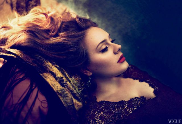 Adele regresó con disco nuevo y 68 kg menos