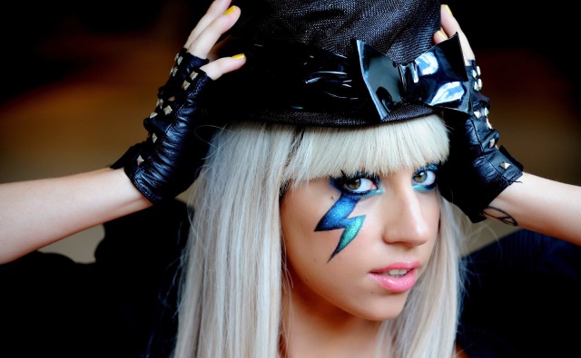 Lady Gaga lanzará disco de sus éxitos como canciones de cuna