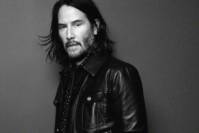 Keanu Reeves se convirtió en modelo a sus 54 años