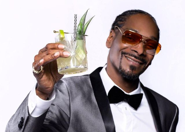 Snoop Dogg tiene un asistente únicamente para armar sus cigarrillos